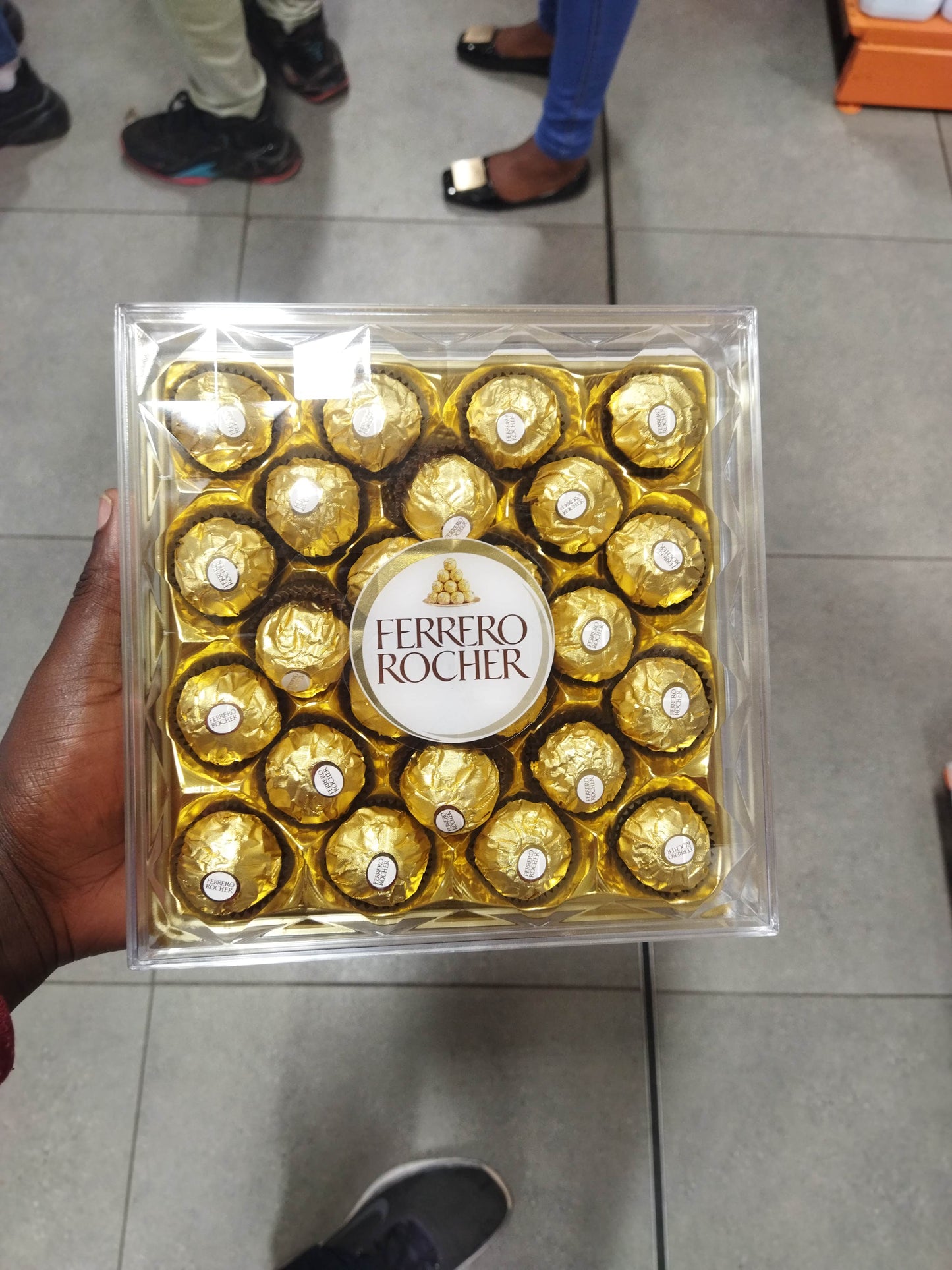 Ferrero Rocher 24Pcs Premium Gift Box 300g