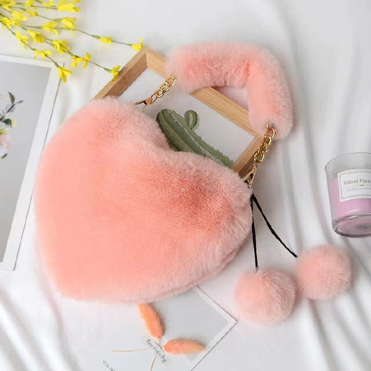 New Plush Love Handbag Crossbody Bag Fashion Peach Heart Chain Bag Single Shoulder Bag Crossbody Bag Heart shaped Bag Gifts to Girlfriends