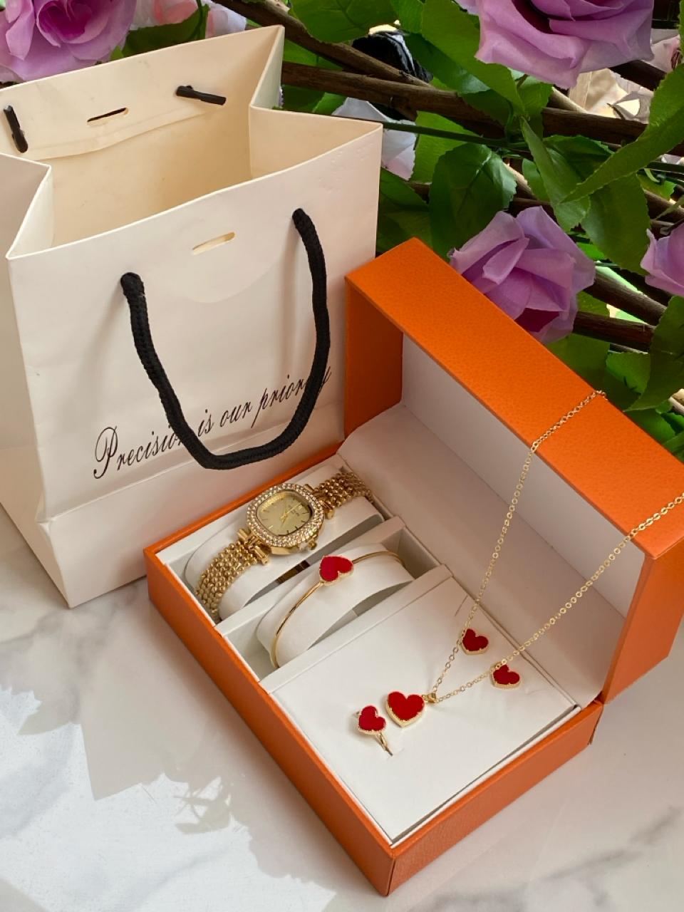 5 IN 1 GIFT SETS