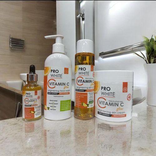 Pro White 4 in 1 Vitamin C Brightening Set: Face serum + Face wash + Body oil + Body Cream