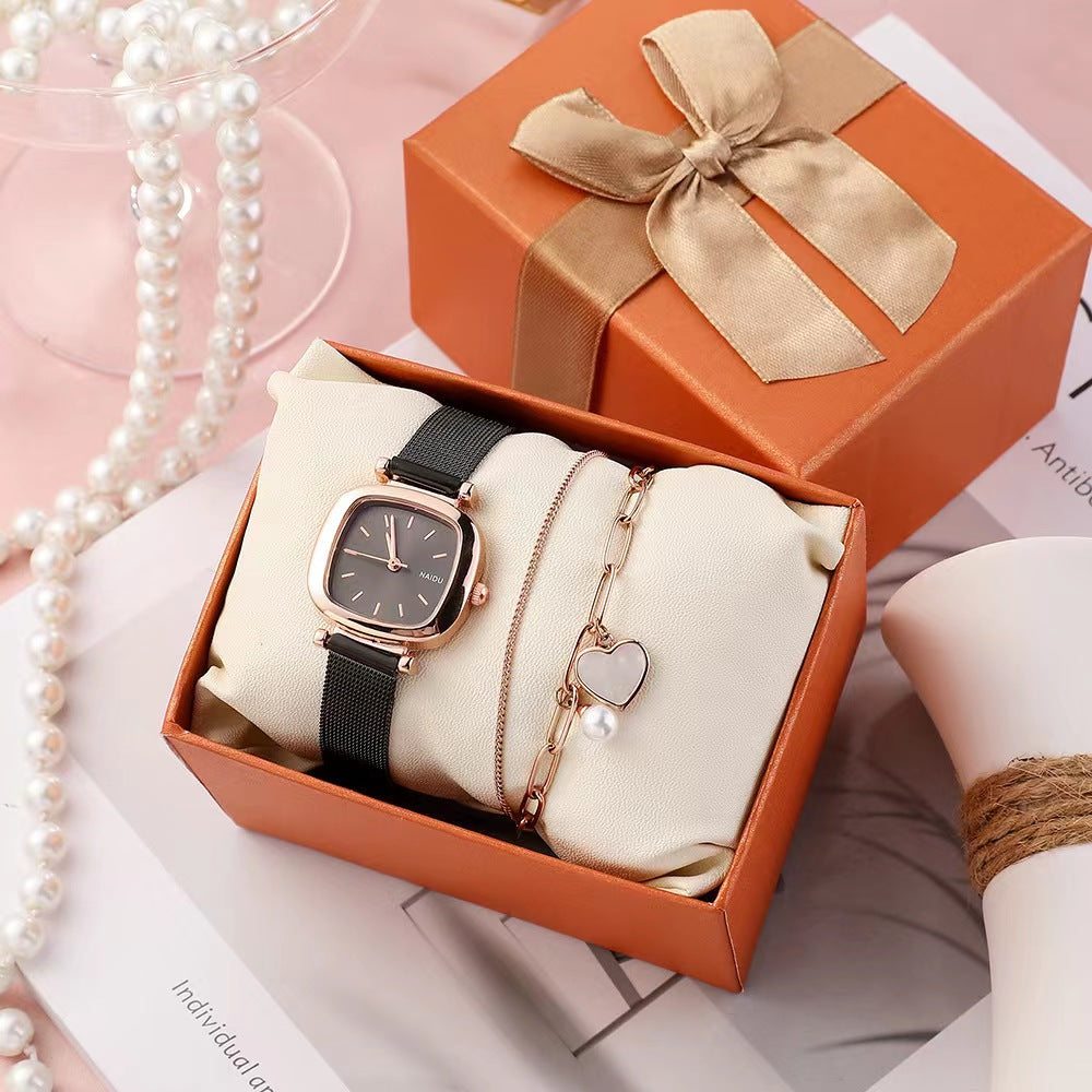 LADIES COMBO (Inclusive of GIFT BOX)Watch,Bangle,Box