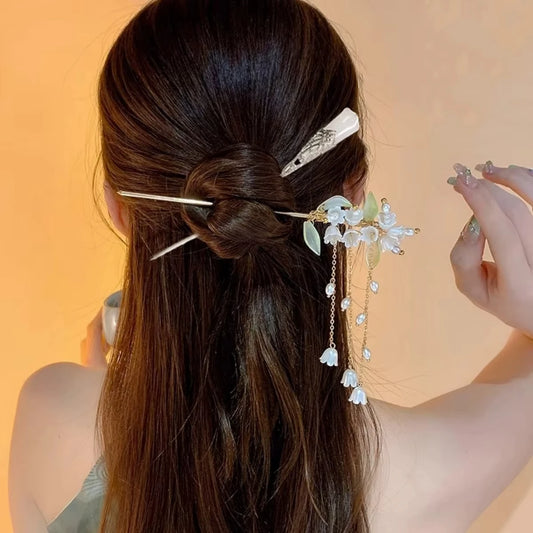 Light Luxury Flower Hairpin For Women Chinese Style Floral Butterfly Tassel Hair Stick Elegant Metal Jewelry Hairpin Hair Clips