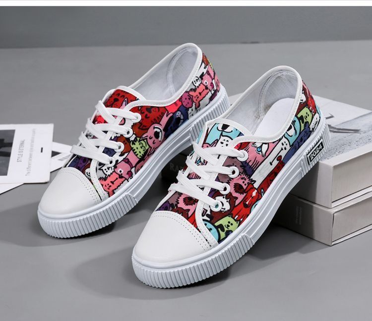 ASSKLO Canvas Flats Shoes Large Size Casual Sports Lady Shoes Sneakers Woman Shoes Women Low Top Classic Board Shoes Slip-ons Shoes Loafers Street Shoes Female Student Shoes Breathable colorful red