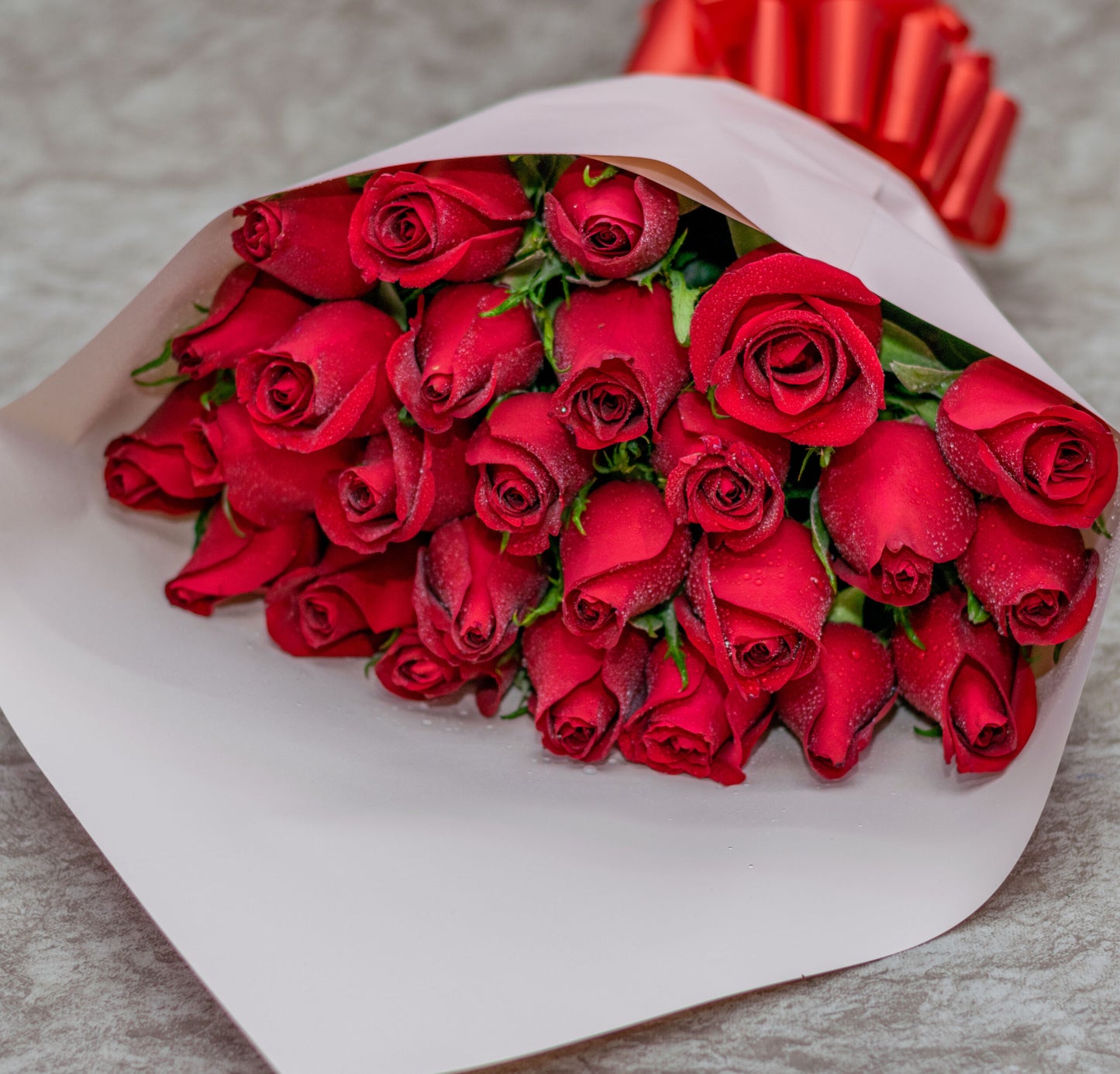 Fiery 60 Red Roses Stems Bouquet Pablo Gift Shop