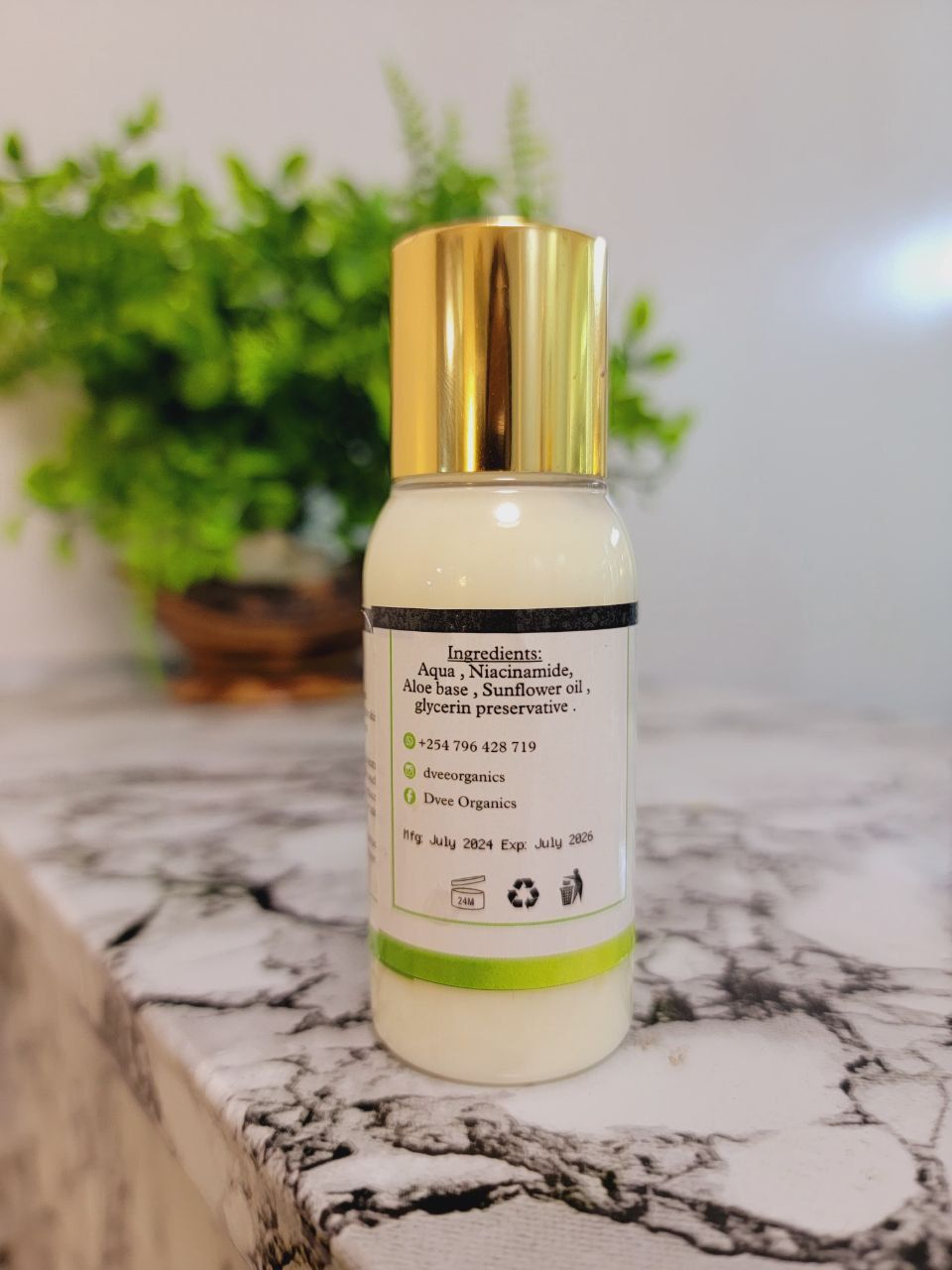 Hydraglow Gentle Moisturizer - Dvee Organics - Barrier Repair and Rejuvenating Cream/ Light Weight Suitable for Combination & Oily Skin