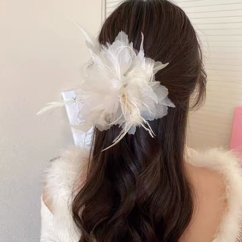 Vintage Pearl Feather clip Women's back low ponytail hair clip half tied Hair clip Temperament Hair Accessories High Fashion Elegant low ponytail hair clip