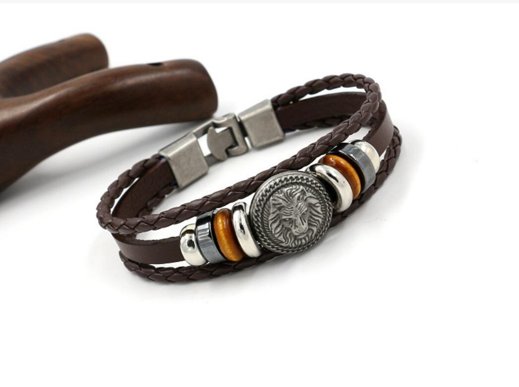 New men's bracelet Vintage lion head rivet leather bracelet Personality simple lovers bracelet bracelet