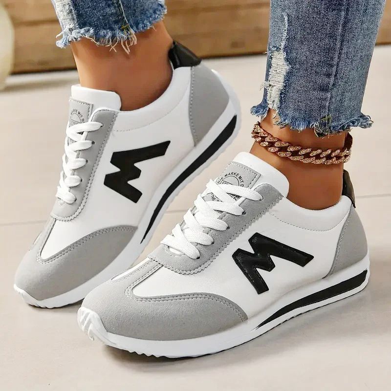 ASSKLO Women Casual Shoes Round Head Deep Mouth Light Sneakers Sports Shoes Board Shoes Versatile Casual Designer Shoes Tennis Shoe Outdoor lightweight Breathable Sneakers Walking shoes white black