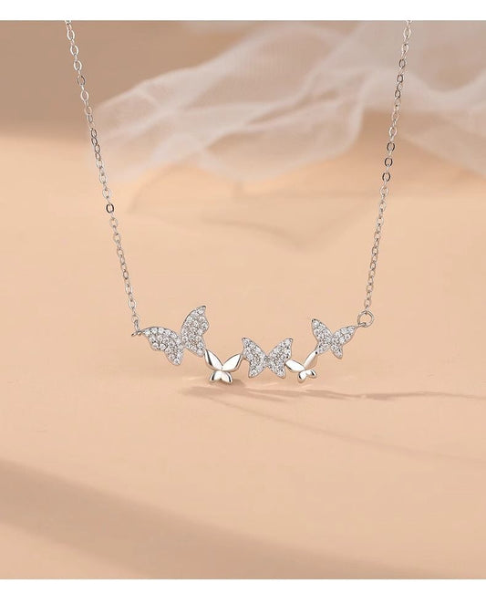 Butterfly Necklace Small fresh Five butterflies Temperament all-match Suitable for women