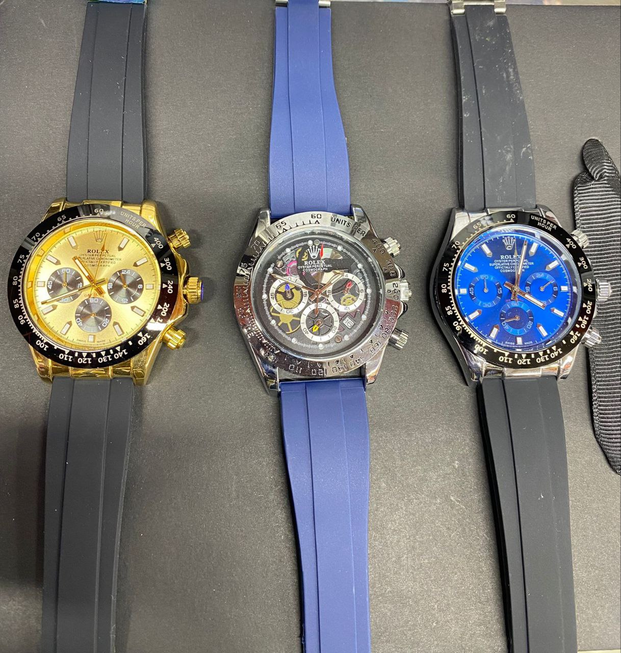 ROLEX CHRONOGRAPH RUBBER STRAP WATER RESISTANT DATE DISPLAY