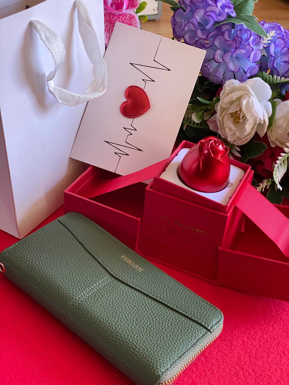 �VALENTINES SALE� L LOVE YOU 100 LANGUAGES NECKLACE X WALLET/PURSE NECKLACE WALLET / PURSE GIFT CARD & BAG ENQUIRIES