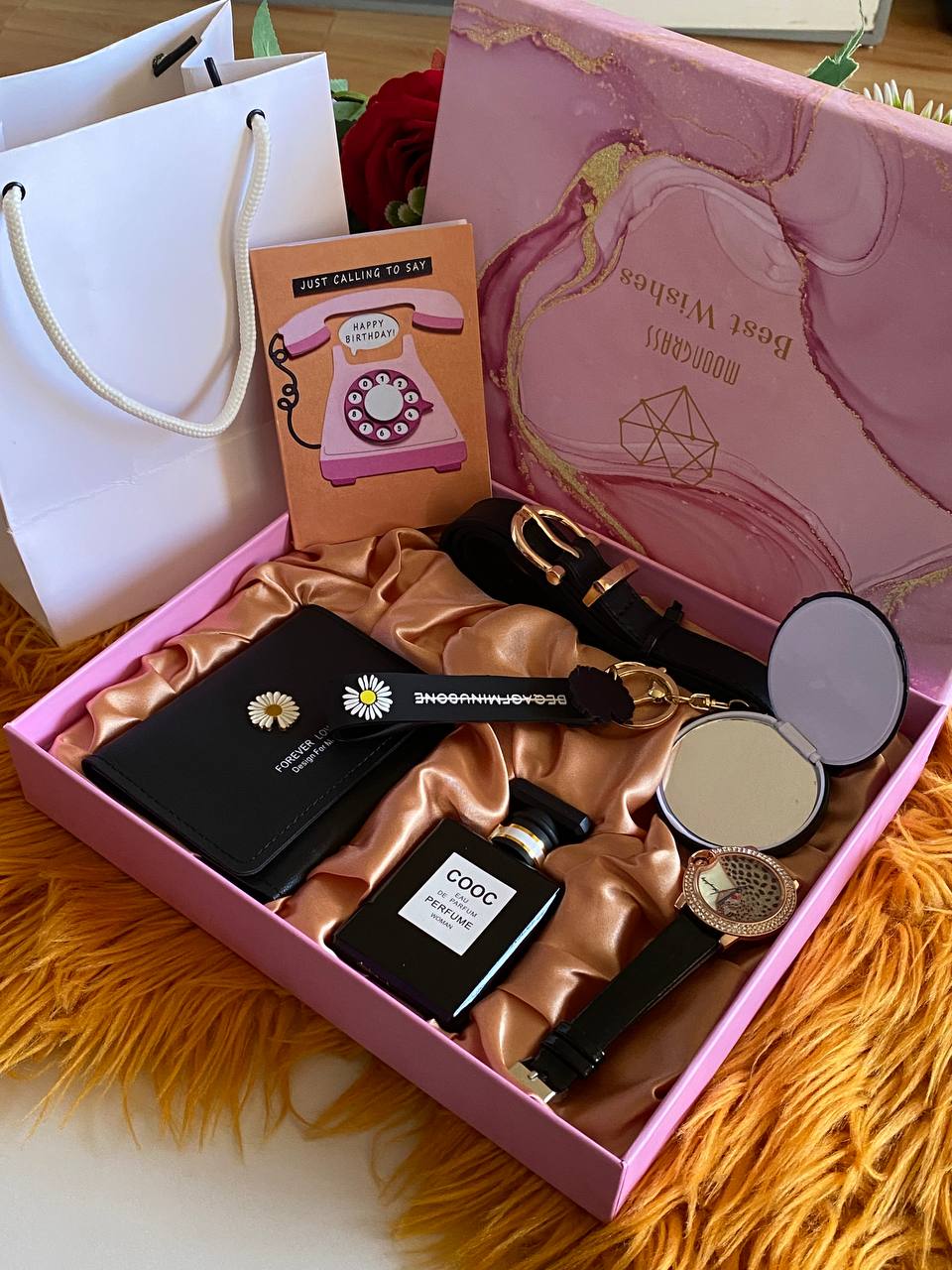 š§§6 1 LADIES BIRTHDAY GIFT PACK š§§ PERFUME POCKET MIRROR BELT KEY HOLDER PURSE/WALLET WATCH COMES A GIFT BAG AND CARD ENQUIRIES
