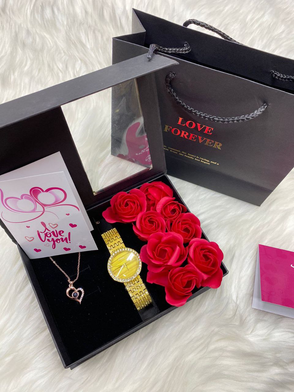 A SET OF NECKLACE WATCH BOX,BAG CARD