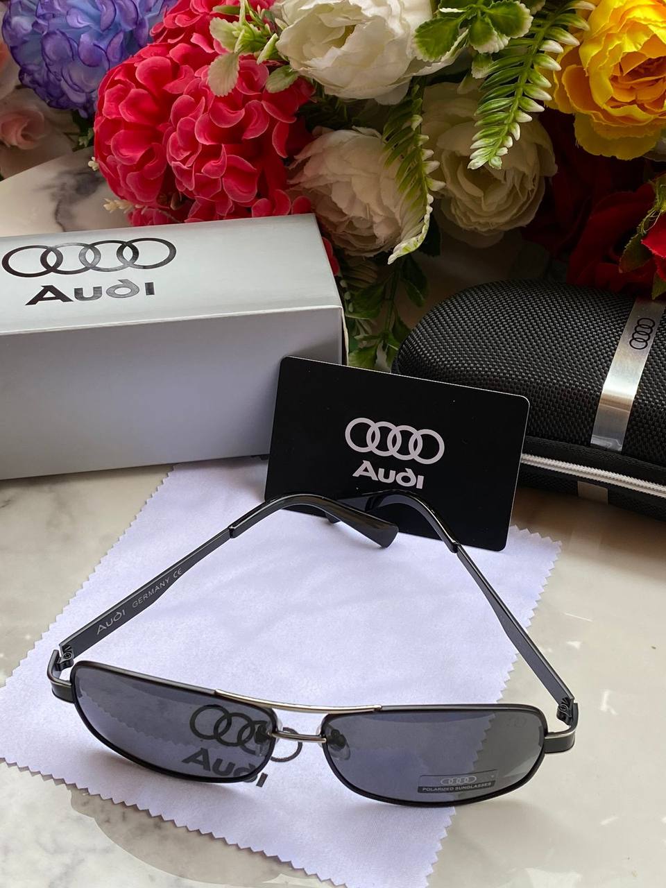 CURREN LADIES #9068 (LEATHER ) WATER RESISTANT BATTERY POWERED ENQUIRIES