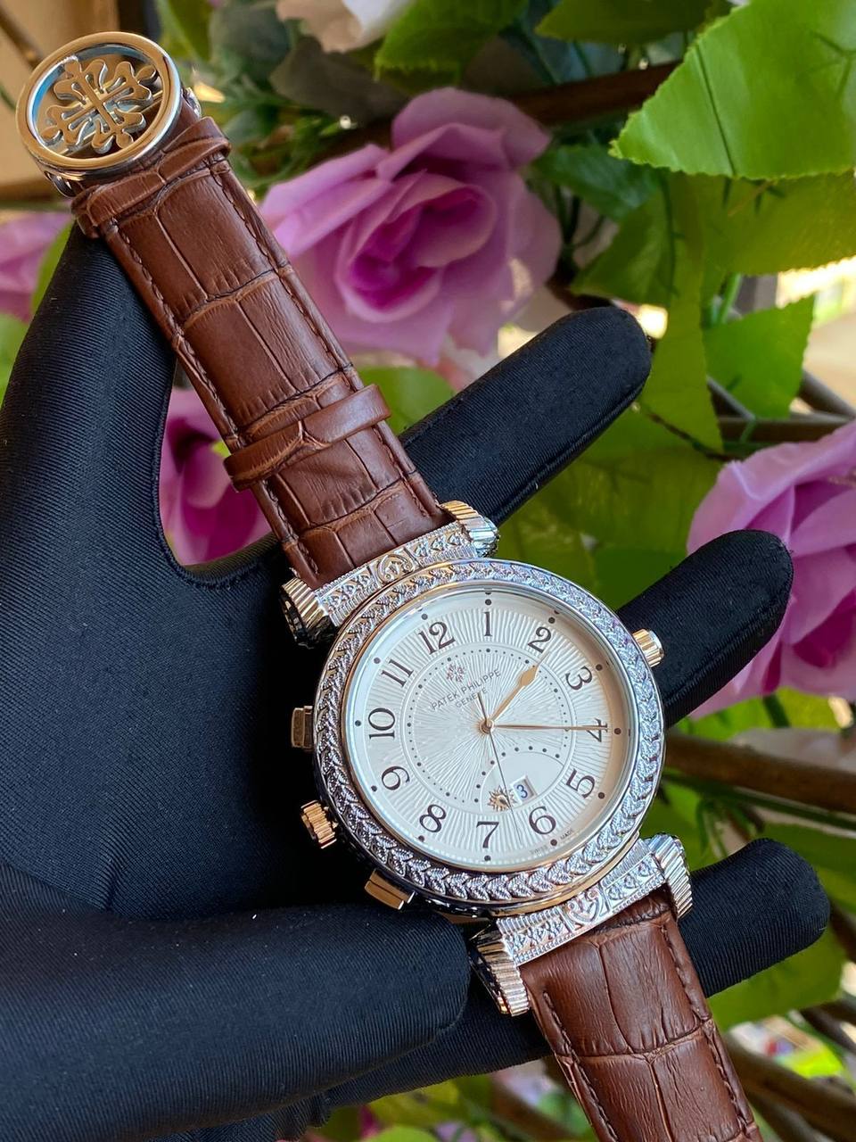 DOUBLE SIDED PATEK PHILLIPE GENTS WATCH DATE DISPLAY POLISHED LEATHER STRAP CHRONOGRAPH WATER RESISTANT BATTERY POWERED ENQUIRIES AND