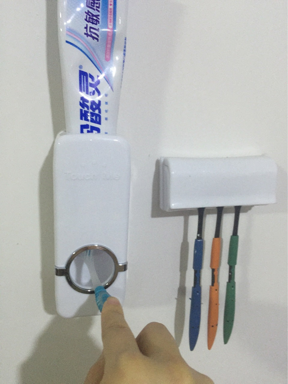 Automatic Toothpaste Dispenser Wall Mount Bathroom Accessories Toothpaste Squeezer Toothbrush Holder Toothpaste Storage