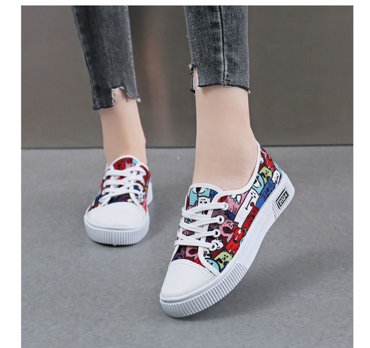ASSKLO Canvas Flats Shoes Large Size Casual Sports Lady Shoes Sneakers Woman Shoes Women Low Top Classic Board Shoes Slip-ons Shoes Loafers Street Shoes Female Student Shoes Breathable colorful red