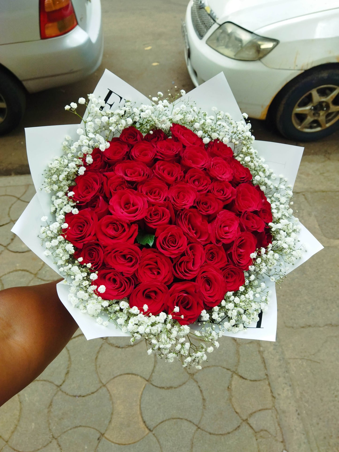 60 Red Roses