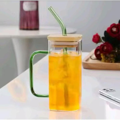 Borosil Glass tumbler with bamboo lid and straw