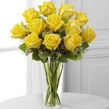 20 yellow roses in a vase