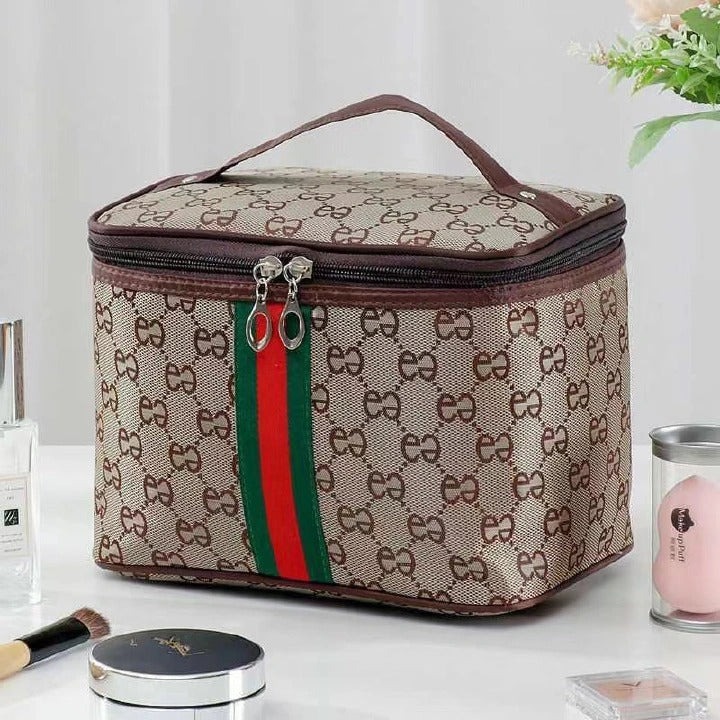Large capacity makeup bag with high appearance value, simple and portable travel, portable, multifunctional storage box, waterproof Brown