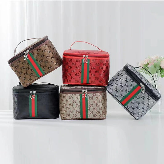 Large capacity makeup bag with high appearance value, simple and portable travel, portable, multifunctional storage box, waterproof Brown