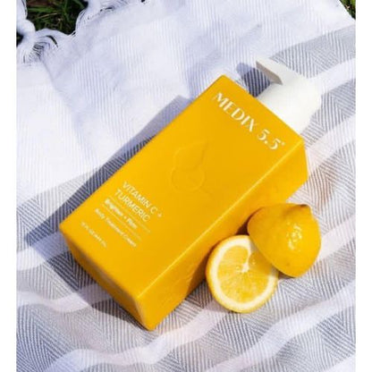 Medix 5.5 Vitamin C + Tumeric ( Firming, Brightening Cream )