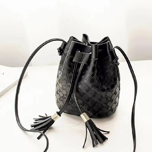 New Tassel Bucket Bag Minimalist Women's Bag Single Shoulder Crossbody Bag Classic Diamond Checker Bag handbags Casual Gift for Girlfriends