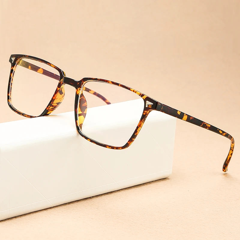 2024 Vintage Computer Eyeglasses Square Women Fashion Transparent Glasses Men Optical Myopia Plastic Spectacles Eyewear Frame