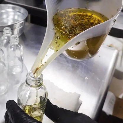 Fast Hair Growth Oil Africa Crazy Traction Alopecia Serum Anti Hair Break Thicken Hair Loss Treatment Spray For Man Women 60ML