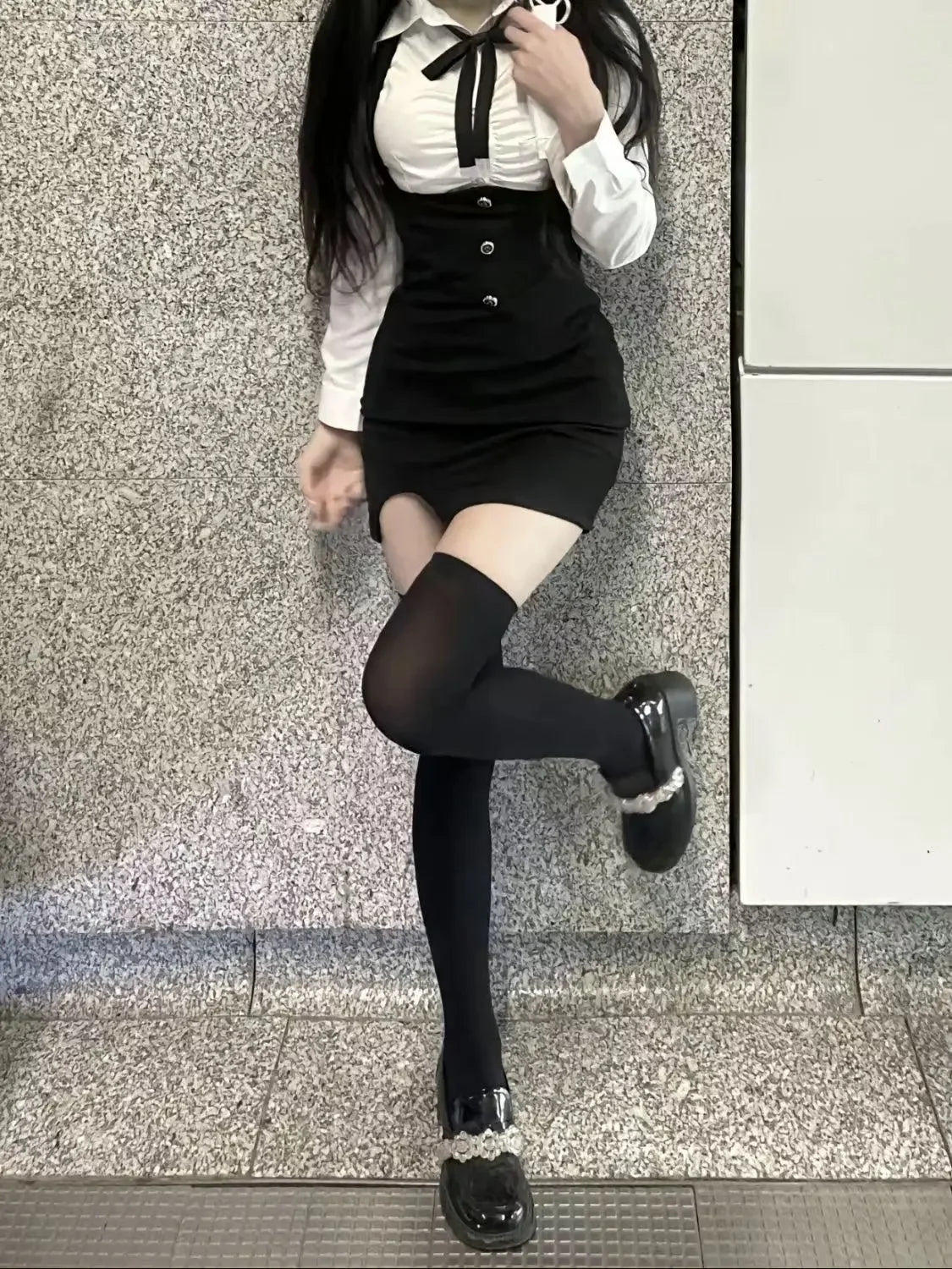 American Style Women's Spring Summer New 2023 Pleated Shirt Collar Tie Backless Hip Package Dress 2-piece Set China Origin