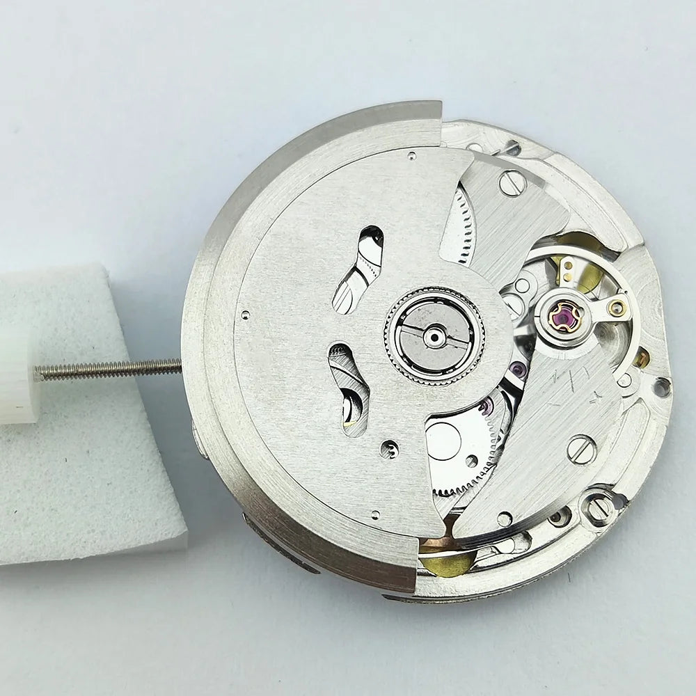 China NH35 Movement Can Replace The Japanese NH35 Movement Date At 3 o'clock White Calendar High Accuracy Automatic Mechanical