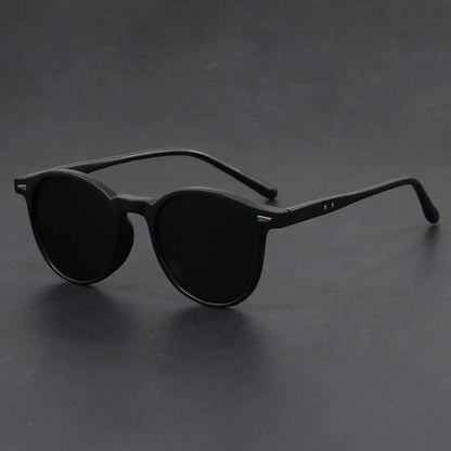 Korean Ultra Light Polarized Sunglasses Round Frame UV400 Sun Glasses Retro Trendy Fashion Driving Shades Men Women Versatile