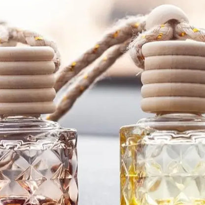 1Pcs Refillable Car Essential Oil Diffuser Bottle Empty Car Air Freshener Pendant Perfume Glass Bottle With Wooden Caps