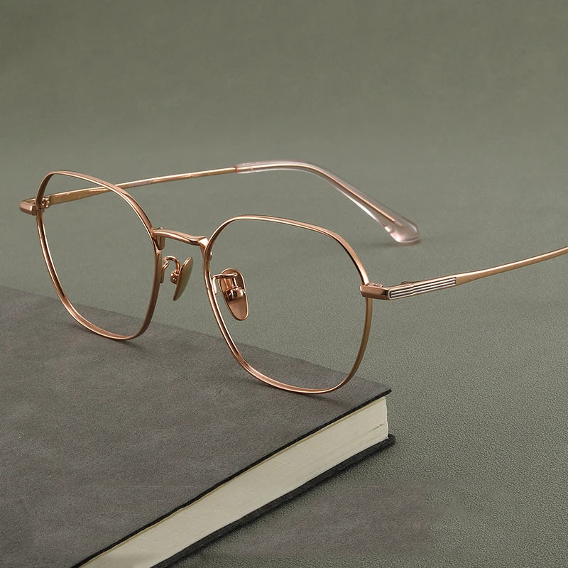 BCLEAR New Arrival Fashion Men Women Pure Titanium Eyeglasses Frames Fashion Literary Retro Prescription Spectacles Ultra-light