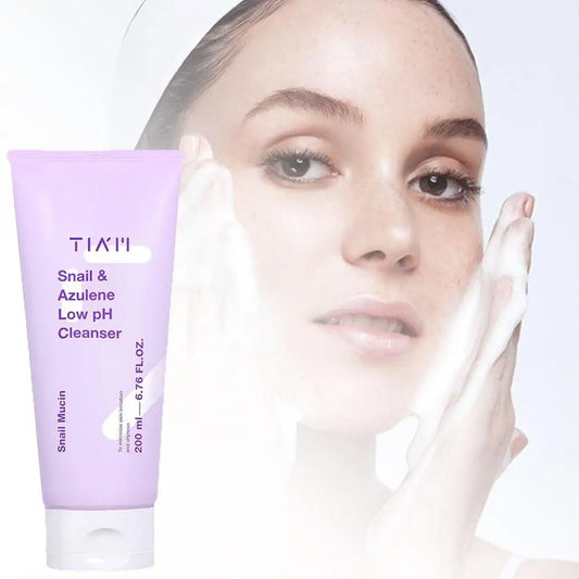 200ml Large Capacity Long-Lasting Moisturizing For All Skin Types Gentle Cleansing facial cleanser Deep Pore Cleansing