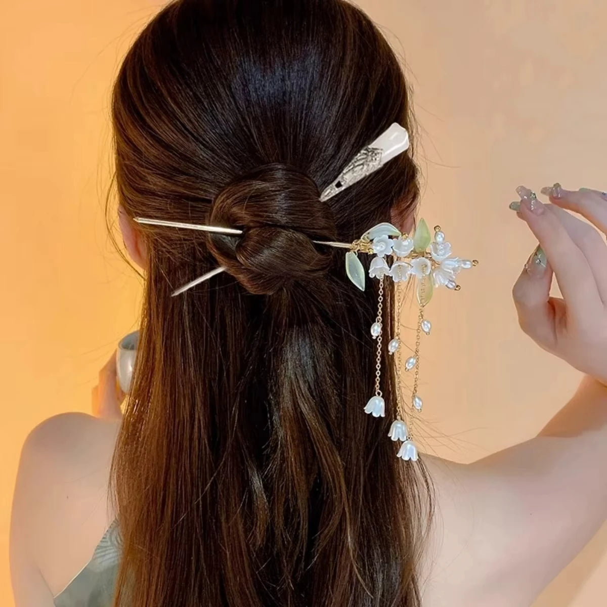 Light Luxury Flower Hairpin For Women Chinese Style Floral Butterfly Tassel Hair Stick Elegant Metal Jewelry Hairpin Hair Clips