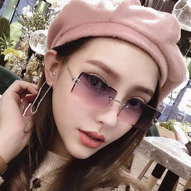Vintage Fashion Rimless Sunglasses for Women Frameless Rectangle Shades Gradient UV400 Summer Traveling Sun Glasses for Womenn