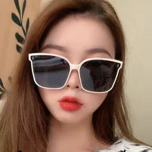 New Fashion Women Sunglasses Designer Brand Sun Glasses Vintage Exquisite Large Frame Eyewear Leisure Travel UV400 Oculos De Sol