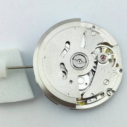 China NH35 Movement Can Replace The Japanese NH35 Movement Date At 3 o'clock Calendar High Accuracy Automatic Mechanical NH35