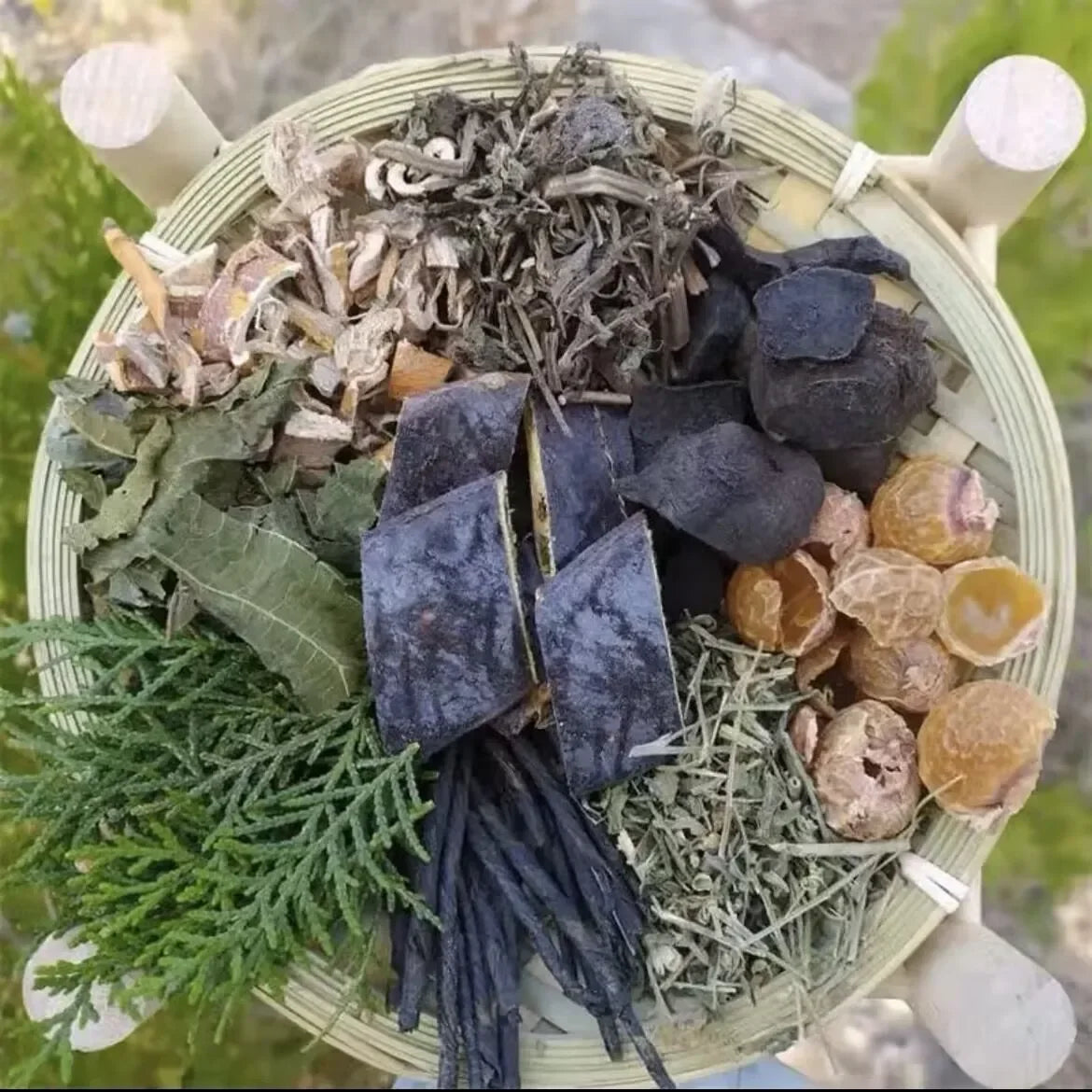 Herbs for White Hair Shampoo Conditioning Oil Control Cleansing with Platycladus Multiflorum And Angelica Root 14 Kinds of Hair