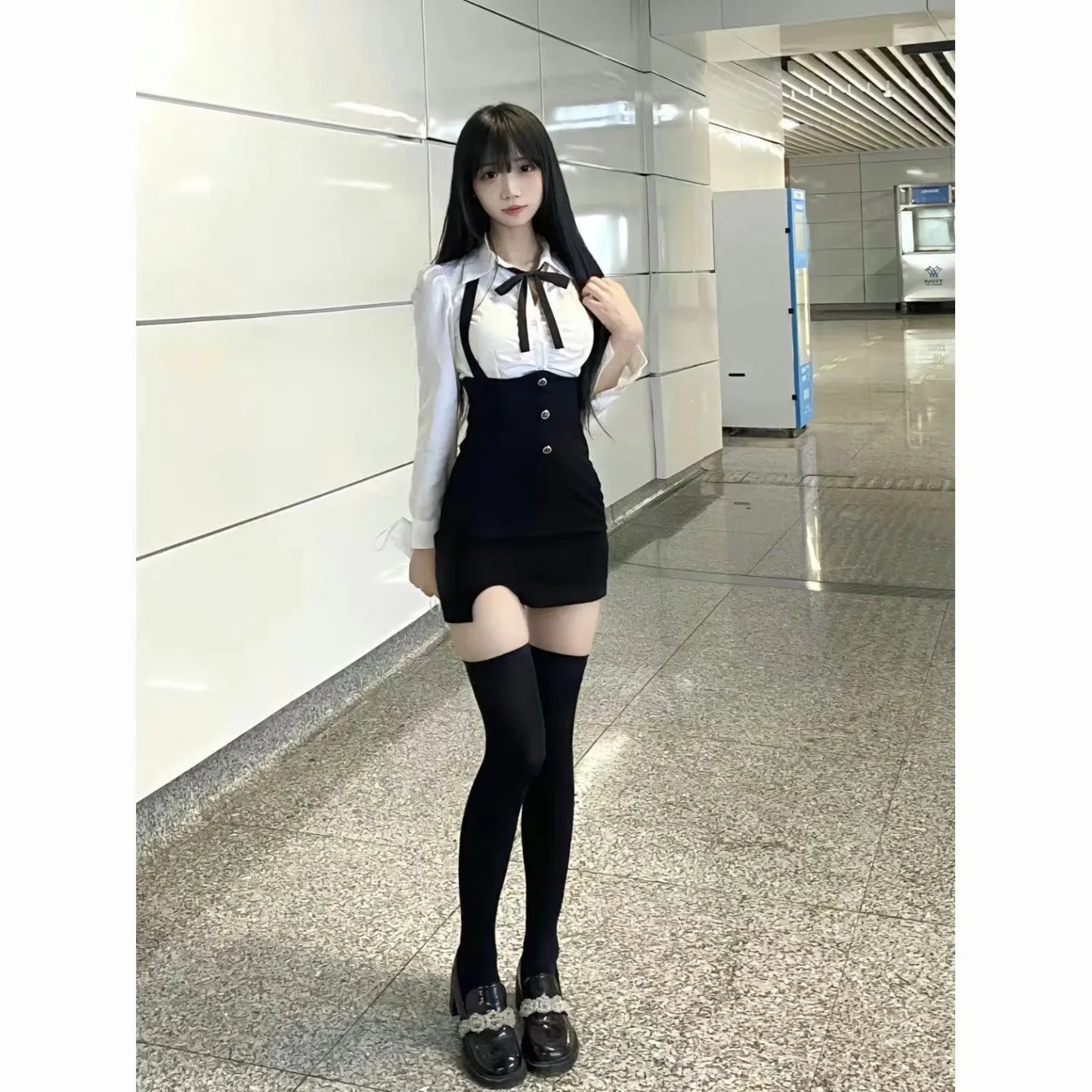 American Style Women's Spring Summer New 2023 Pleated Shirt Collar Tie Backless Hip Package Dress 2-piece Set China Origin