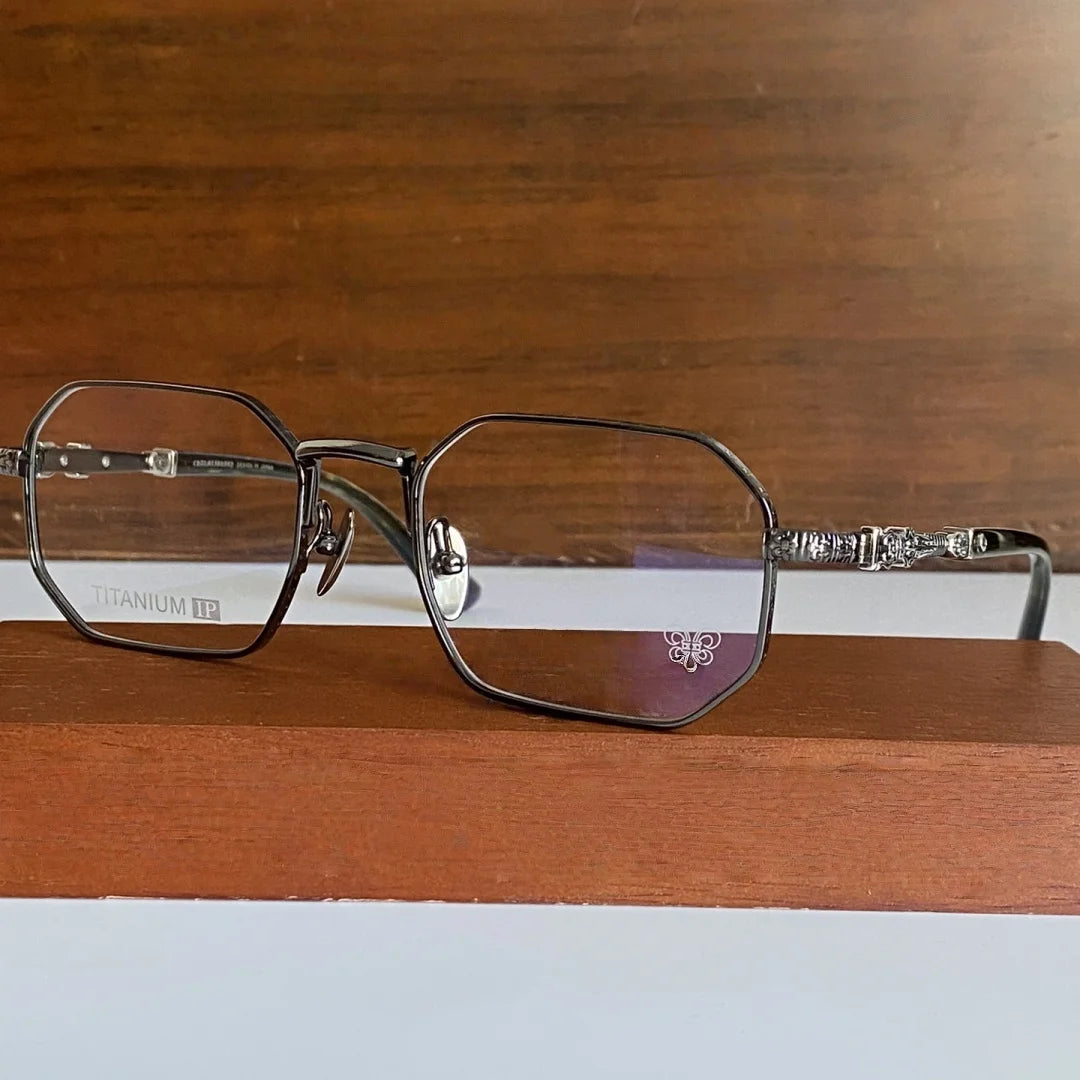 2025 New Fashionable Pure Titanium Women's Glasses Frame Men's Retro Square Myopia Anti Blue Light Optical Prescription Eyeglass