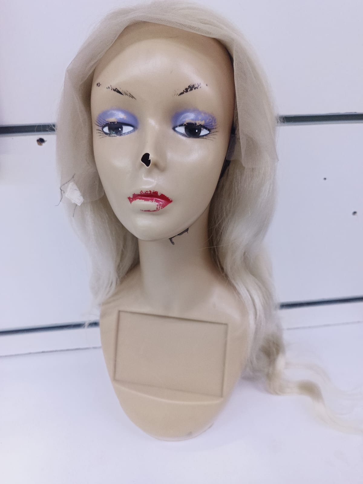 Platinum Blonde Luxe Waves – Premium Semi-Human Body Wave Wig