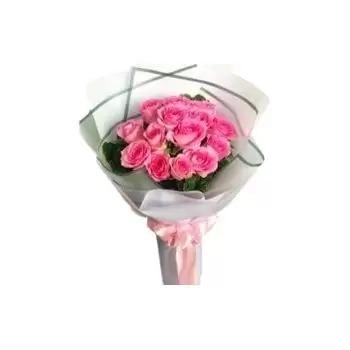 A dozen of pink roses
