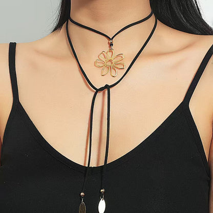 Flower necklace Bohemian necklace Long rope design Personality and fashion Multiple wearing styles Women's Necklaces
