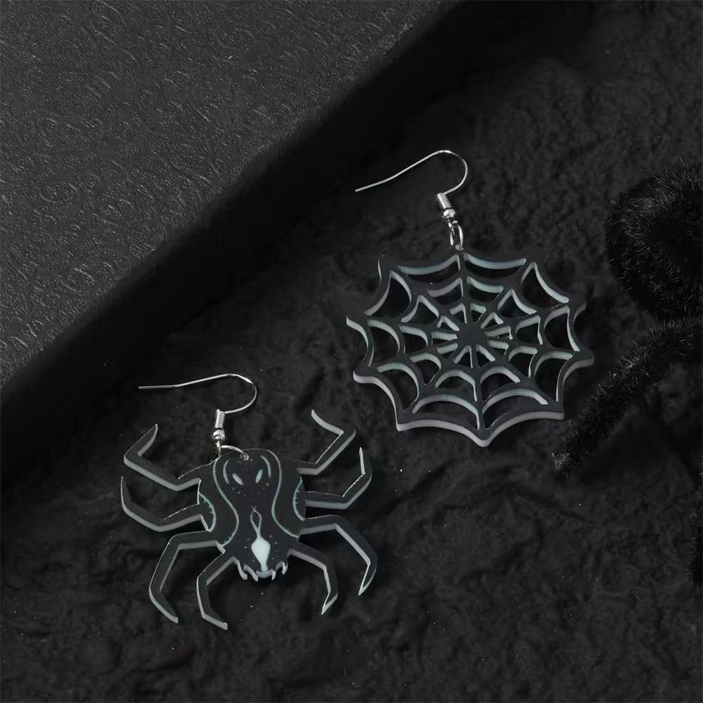 New eco-friendly acrylic earrings, with a unique European and American style. Halloween-themed earrings featuring pumpkins, spiders, cats, and ghosts.