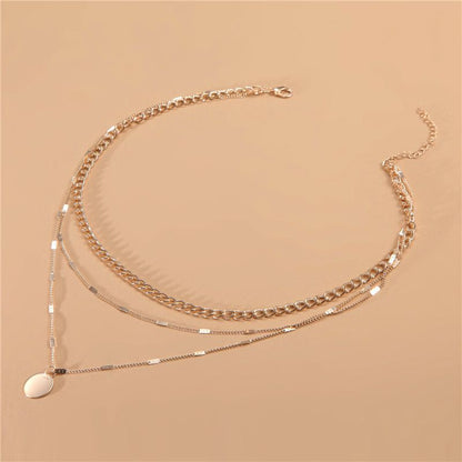 Multi layer necklaces, accessories, collarbone chains, short necklaces, pendants, sweater chains, suitable for both men and women. Multi layer necklaces have a layered feel
