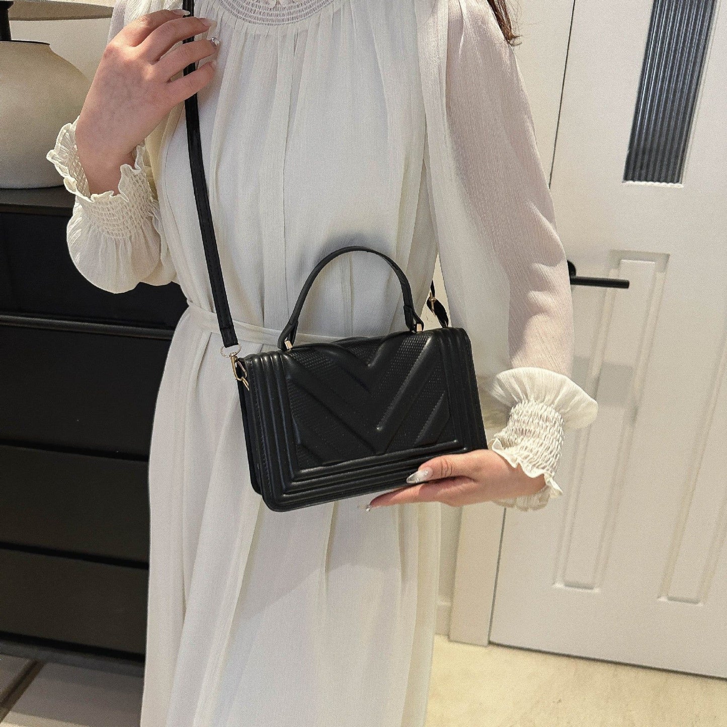 Mateamoda Trendy Underarm Shoulder Baguette Bag