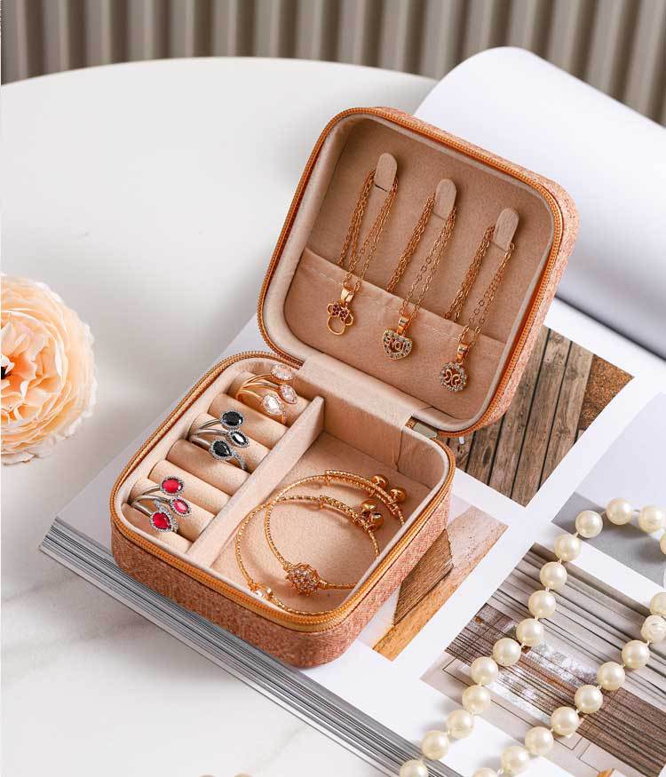 Retro portable travel cross-border jewelry storage box, pearl treasure box, compact ring packaging jewelry box, needle and thread box